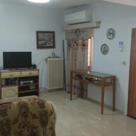 Mallios Near וילה *