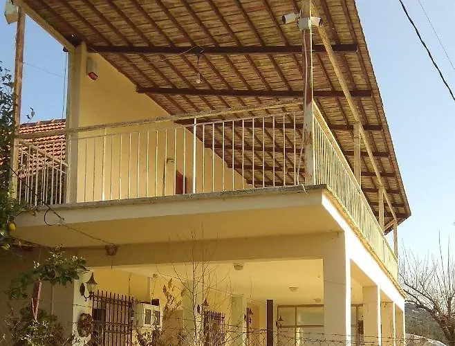 Βίλα Mallios Near