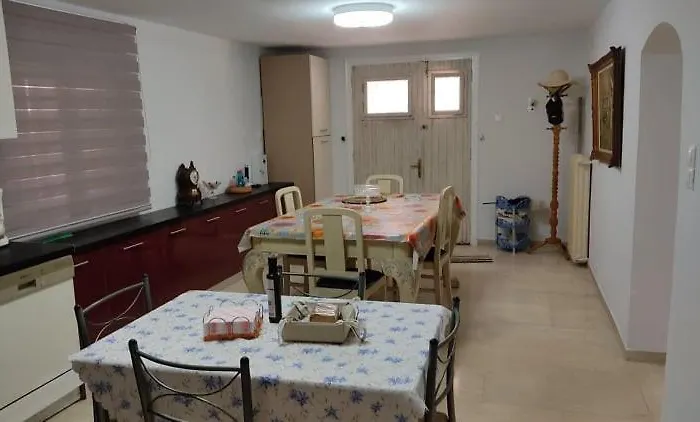 Mallios Near Ολυμπία