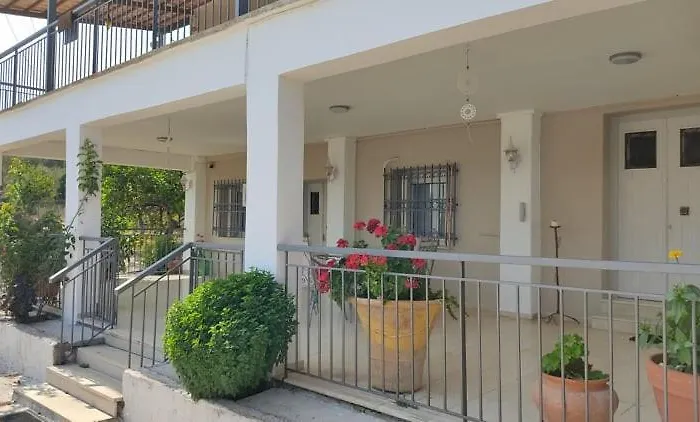 Βίλα Mallios Near *