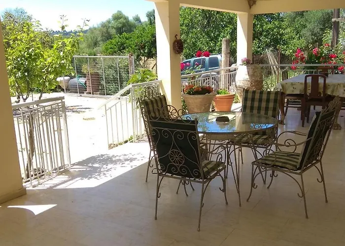 Mallios Near Βίλα